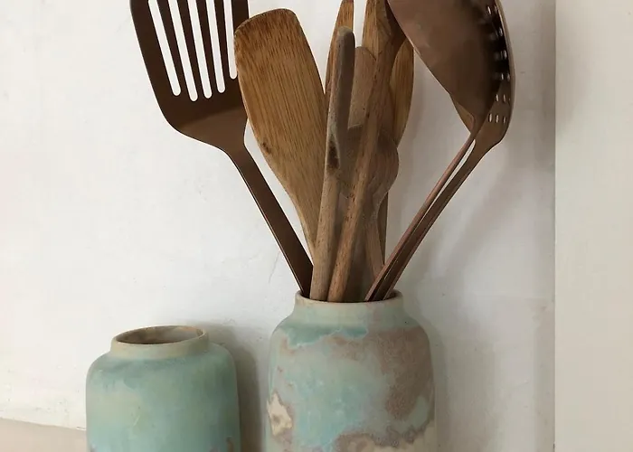 Light Filled Architects Nest Between Rooftops